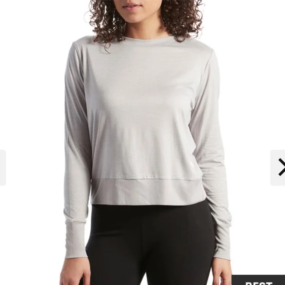 Vuori Light Gray Women's Crew Top